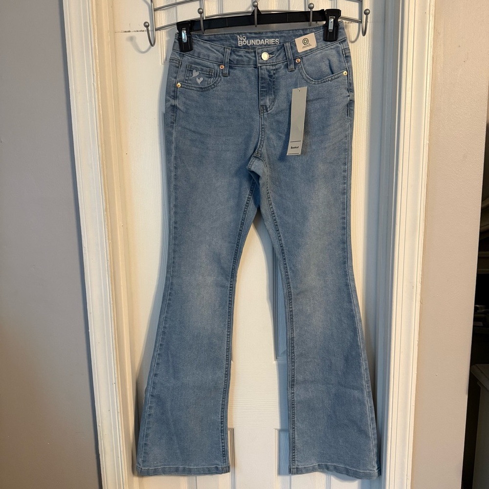 No boundaries women’s jeans